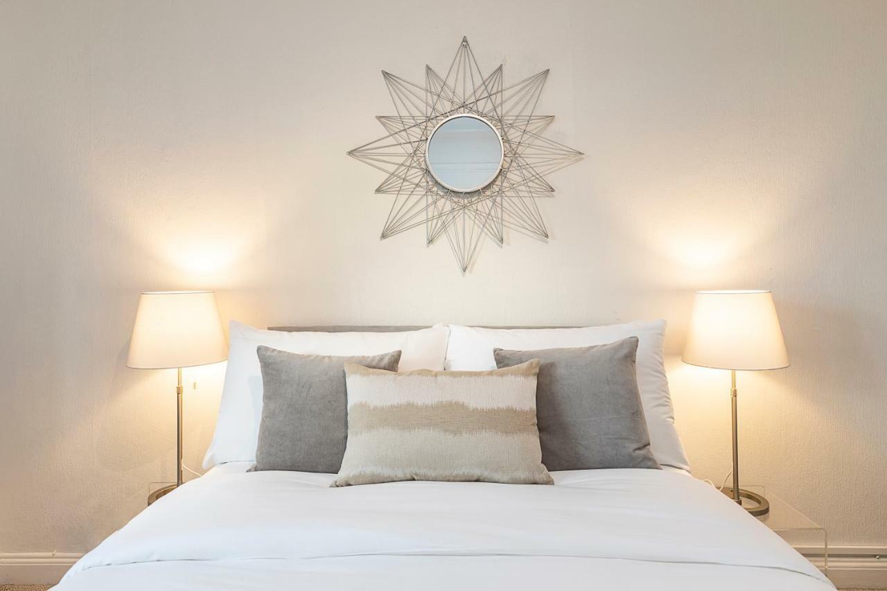 Grand Swiss Cottage Apartment Лондон Екстериор снимка
