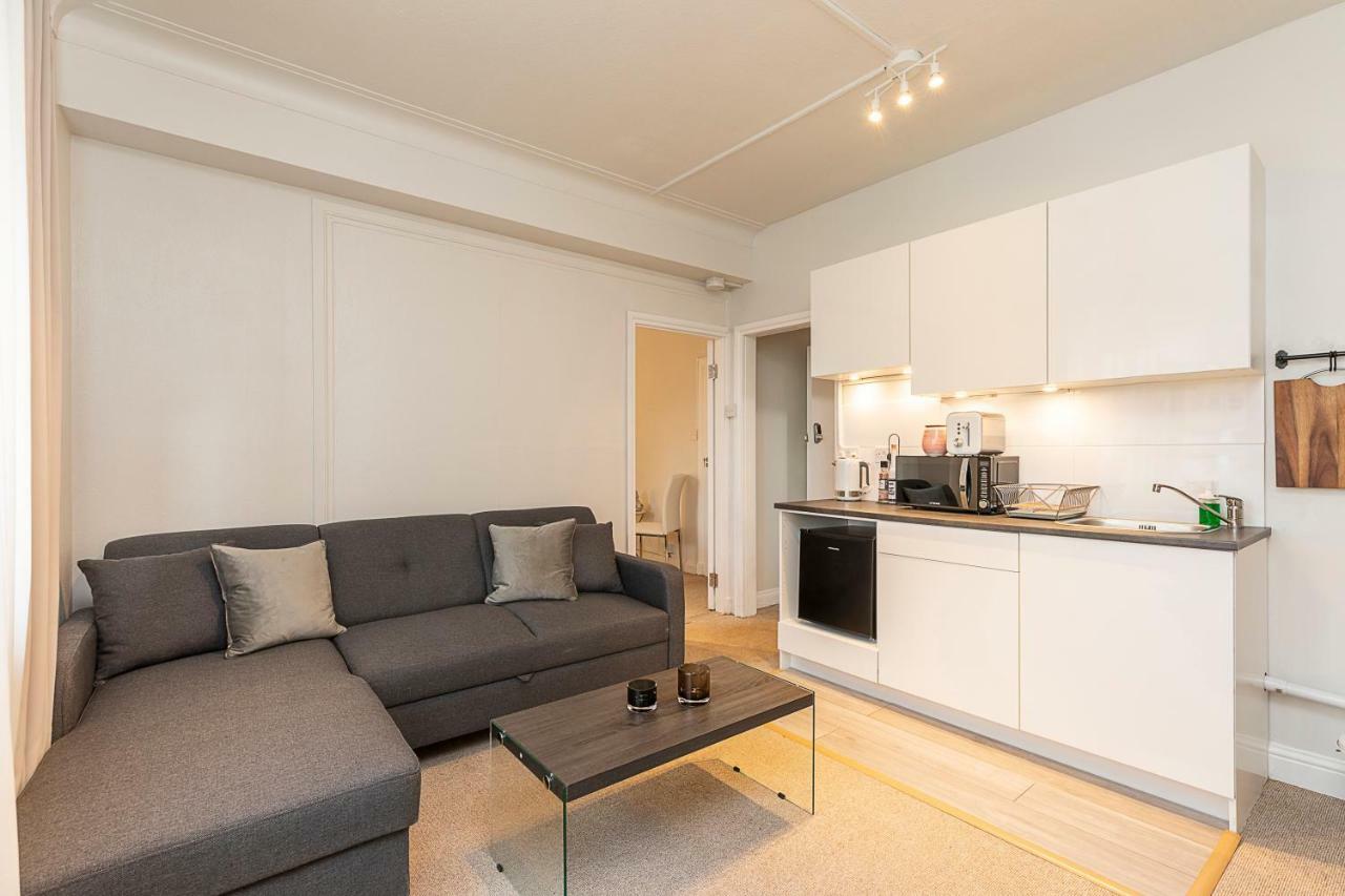 Grand Swiss Cottage Apartment Лондон Екстериор снимка